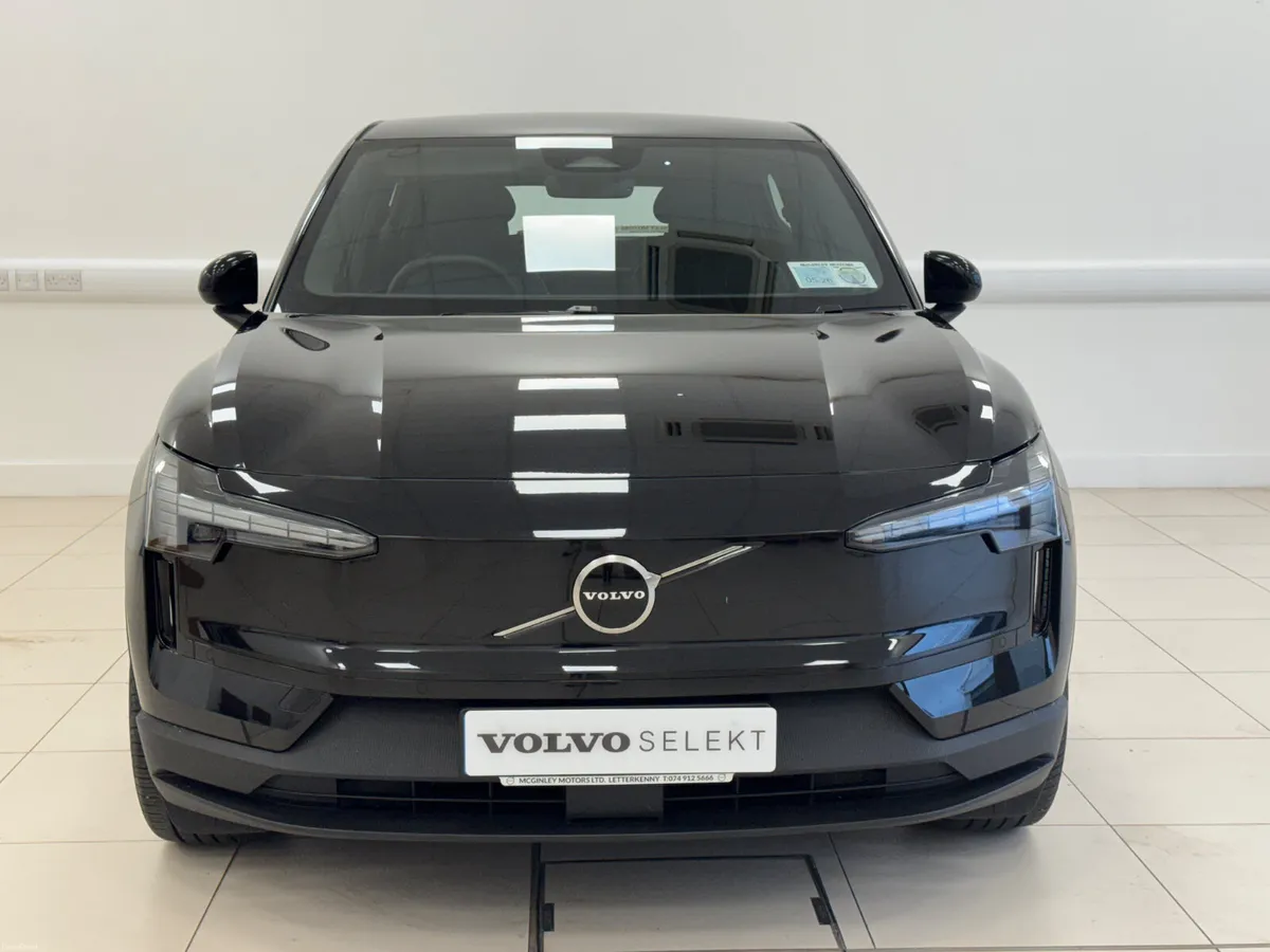 Volvo EX30 2024 - Image 2