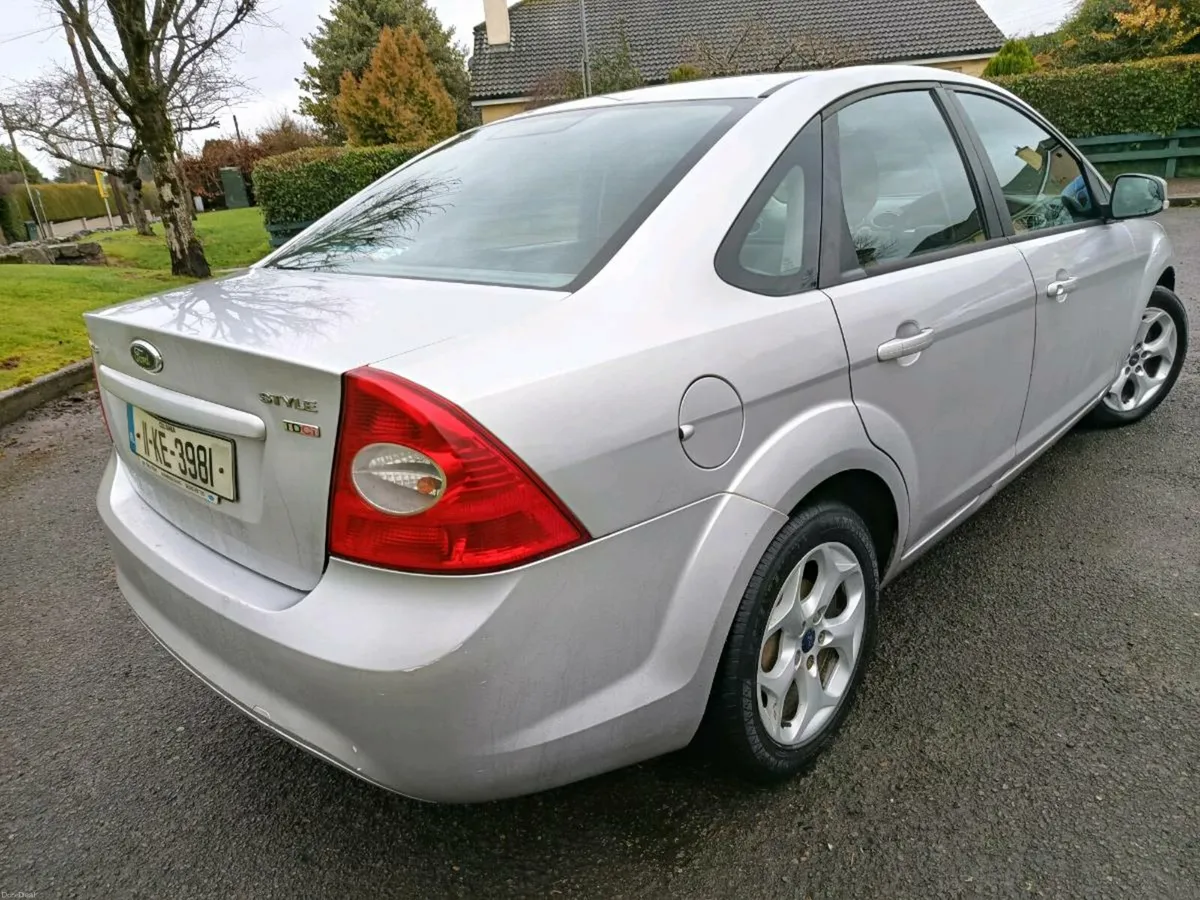 2011 FORD FOCUS SALOON 1.6 TDI NCT 11/26 - Image 2