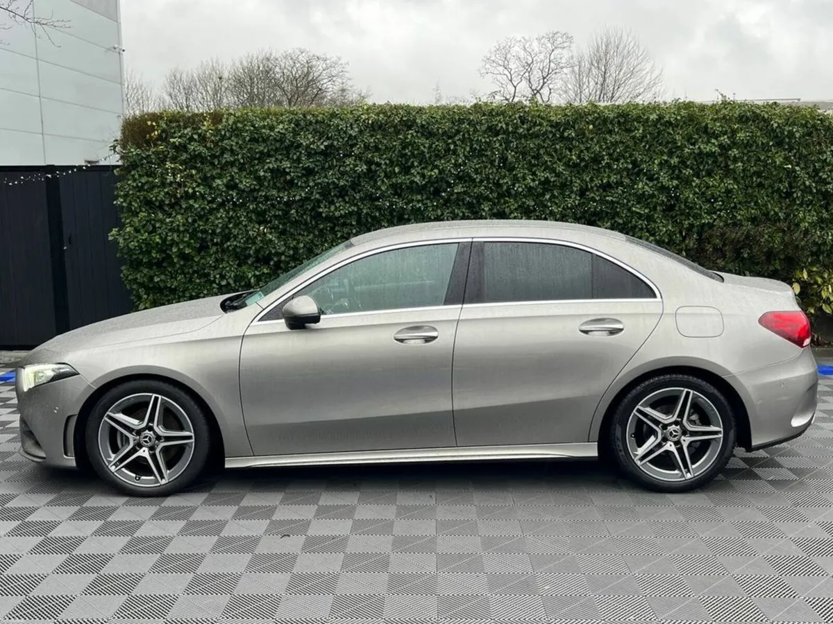 Mercedes-Benz A-Class A200d AMG-LINE PREMIUM PLUS - Image 3