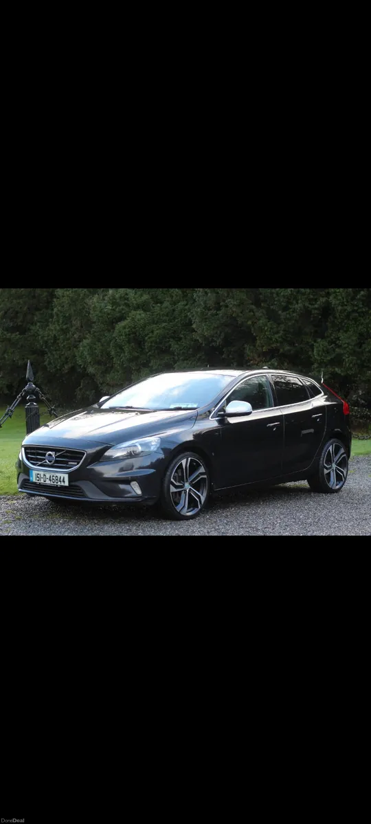 Volvo V40 2015 - Image 1