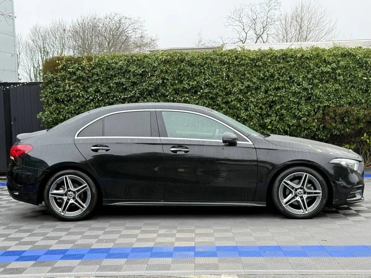 Mercedes-Benz A-Class A200d AMG-LINE PREMIUM PLUS - Image 2