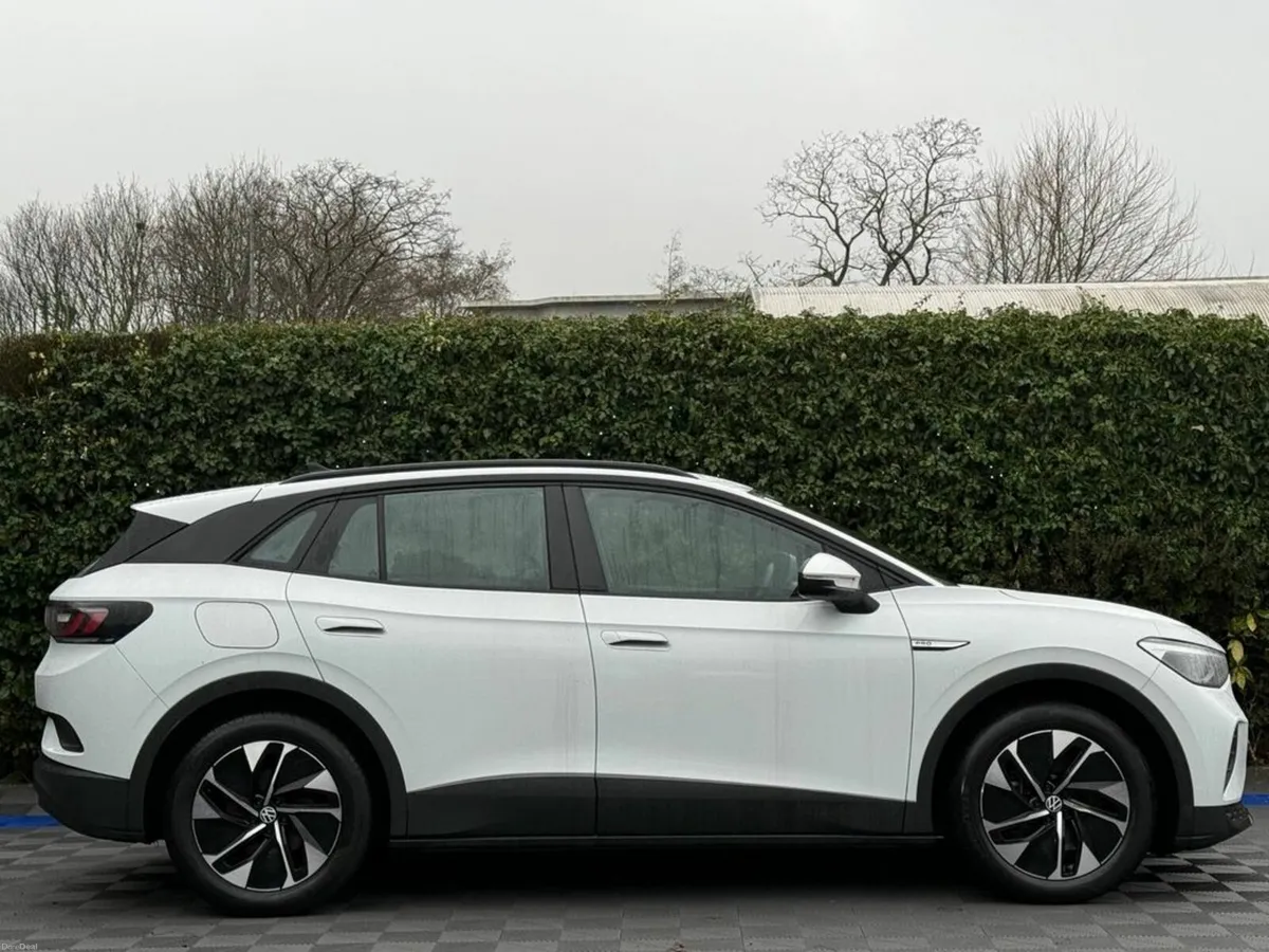 Volkswagen ID.4 PRO LIFE 77KWH // 19" DIAMOND CUT - Image 2