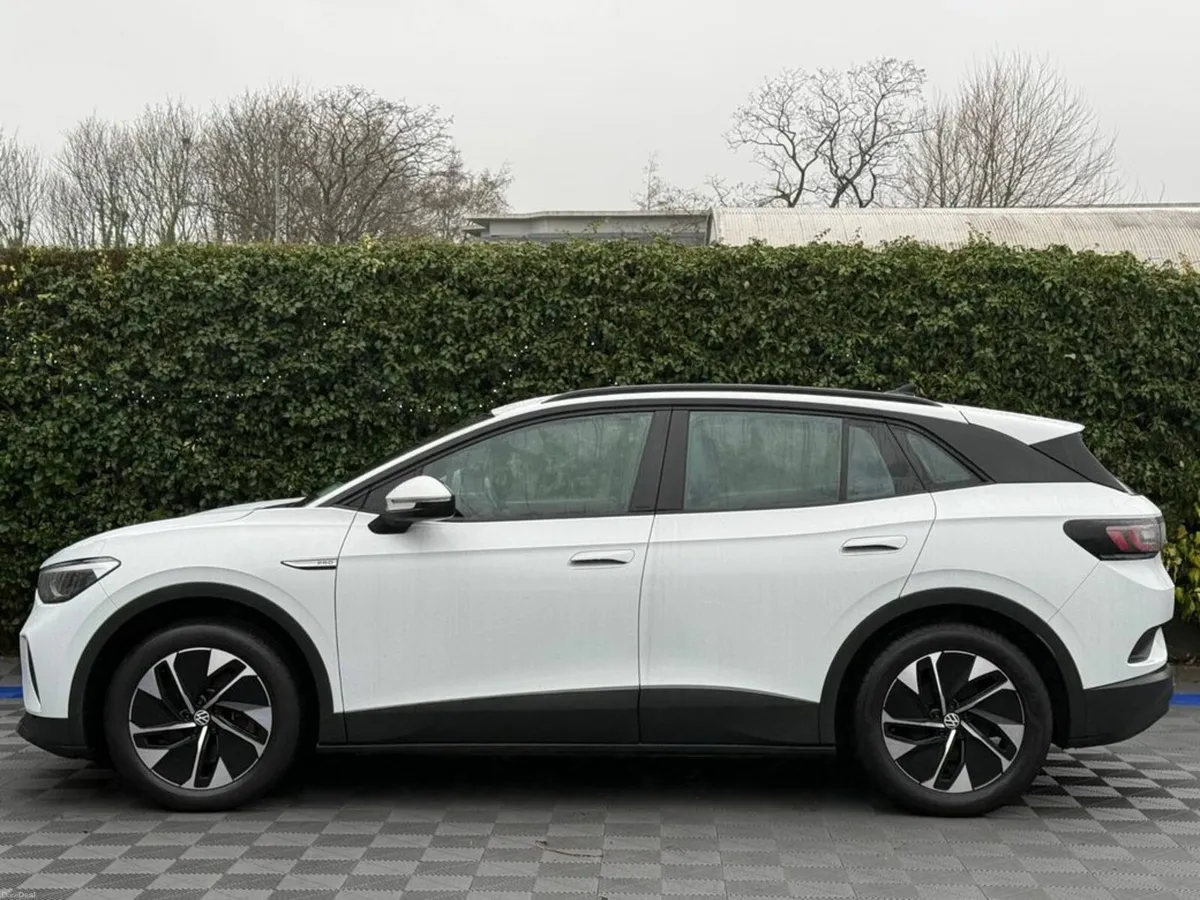 Volkswagen ID.4 PRO LIFE 77KWH // 19" DIAMOND CUT - Image 3