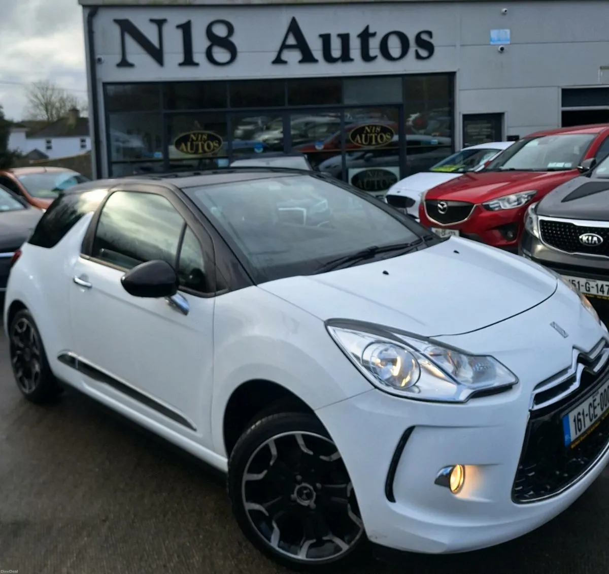 2016 DS DS3 1.2 PureStyle DStyle LOW MILEAGE - Image 1