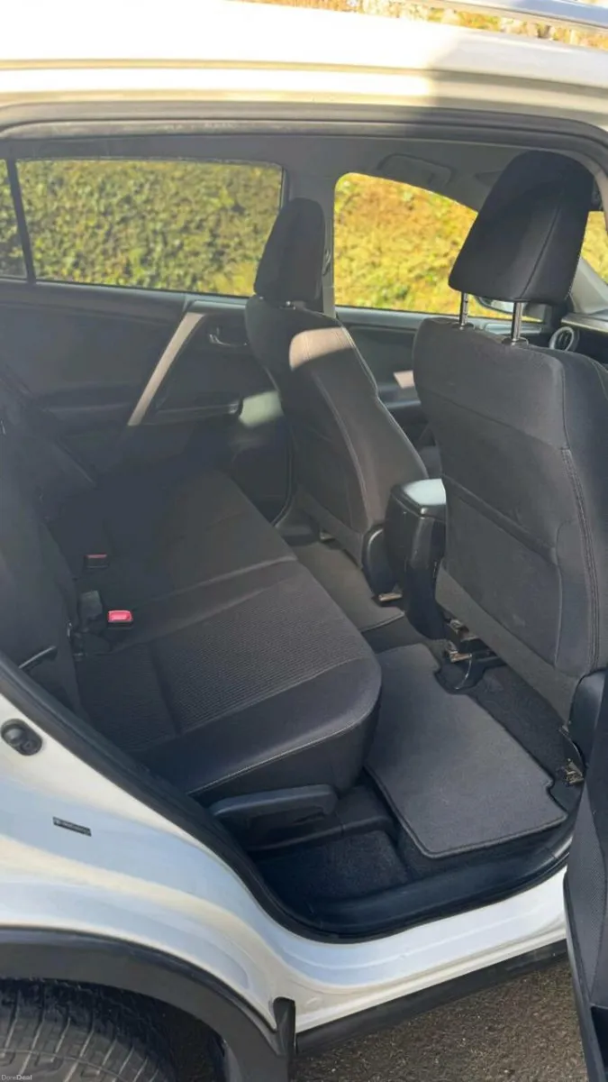 Toyota Rav AWD - Image 2