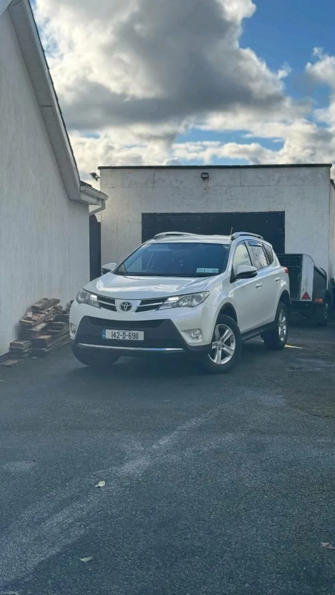 Toyota Rav AWD - Image 1