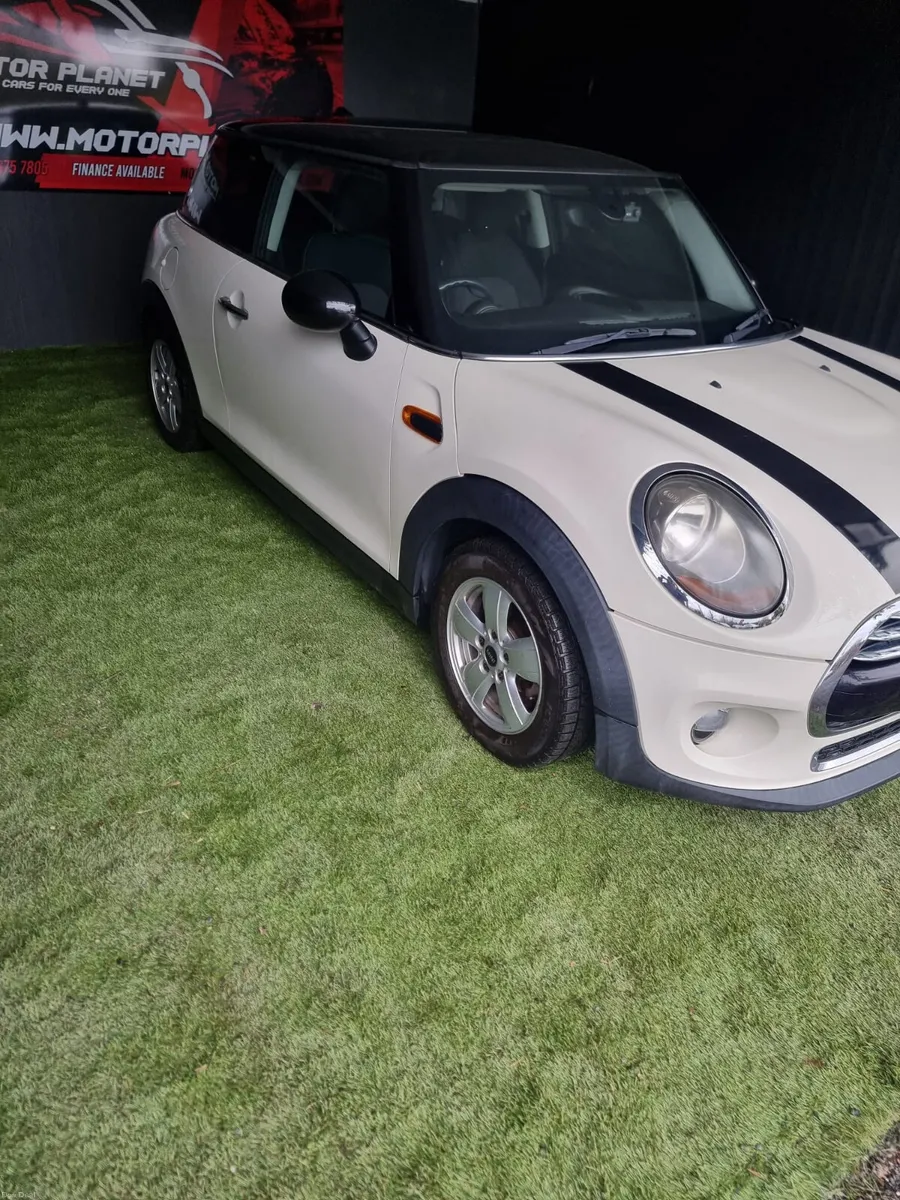 2014 Mini Cooper Automatic - Image 2