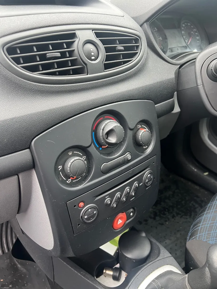 Renault Clio 2007 - Image 2