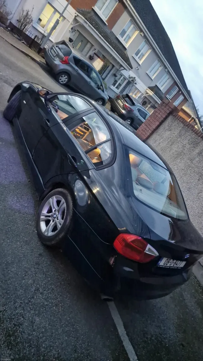 BMW 316i Cream Leather Interior (New NCT) - Image 3