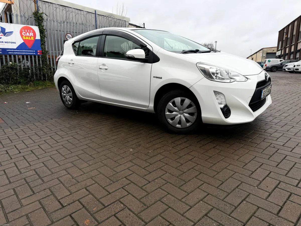 Toyota Aqua 2016 - Image 2