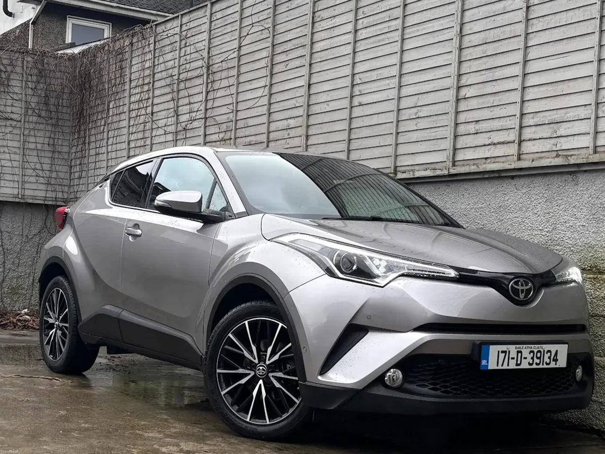 Toyota C-HR 2017 1.2T SOL / TOP SPEC / LOW KM - Image 1