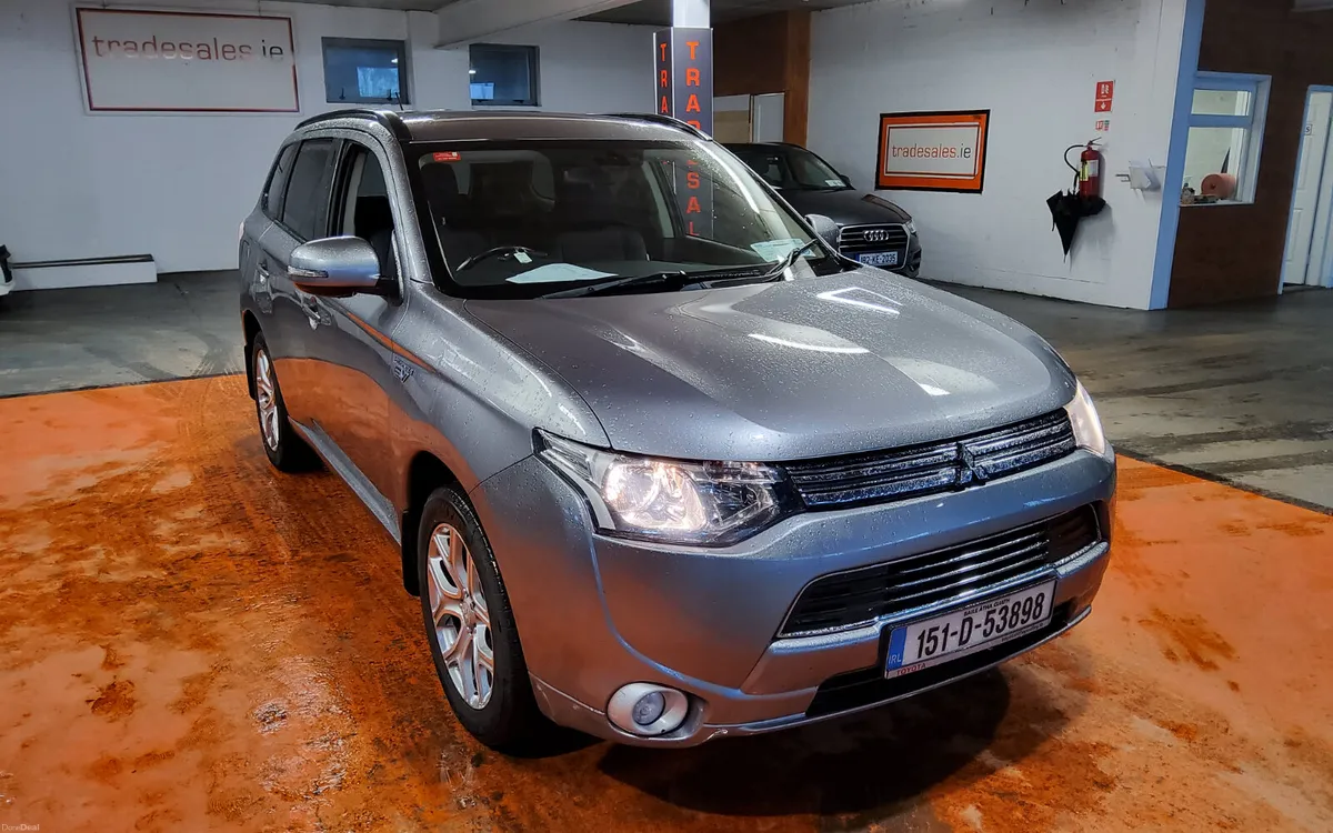 Mitsubishi Outlander 2015 - Image 1