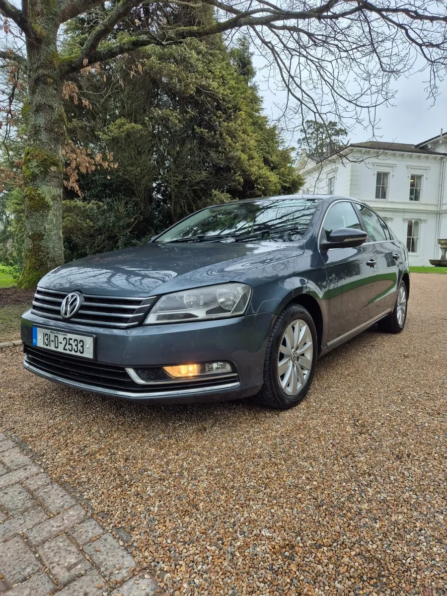 Volkswagen Passat 2013 - Image 3