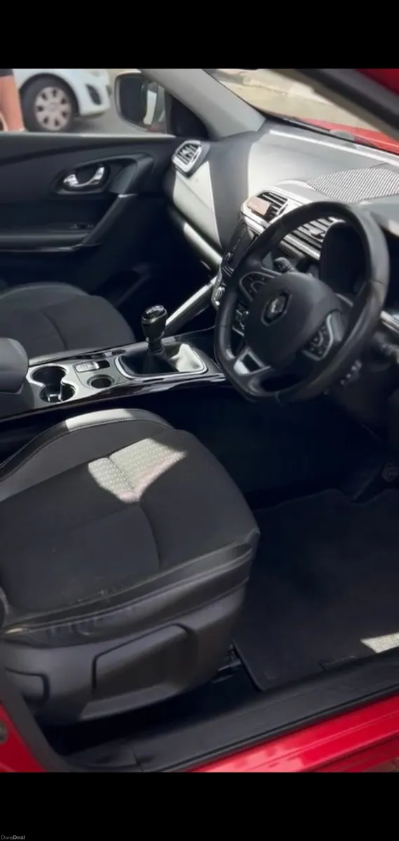 Renault Kadjar 2019 - Image 2
