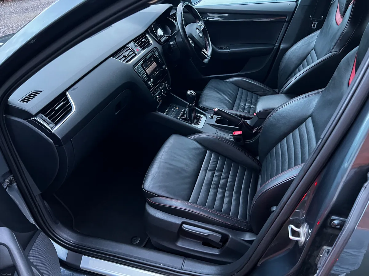 2015 Skoda Octavia 2.0L TDI VRS 184 - Image 3