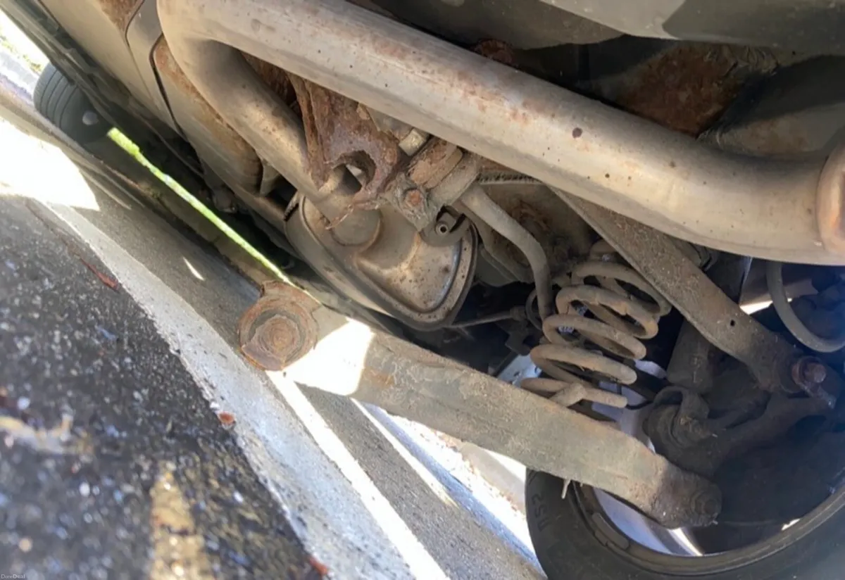 Kia C’eed 2010. Cross member gone. Part included. - Image 4