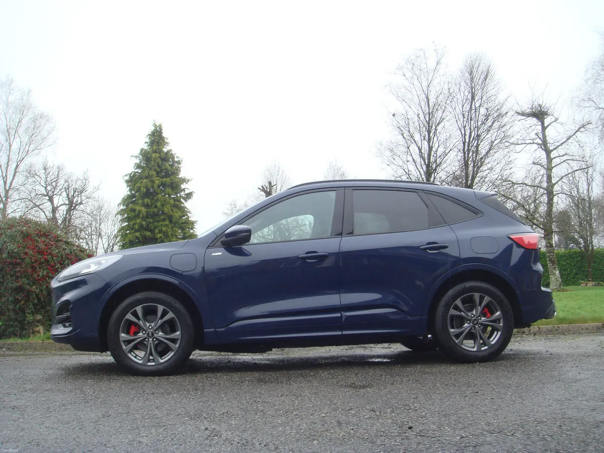 23 Kuga ST-Line Plug in Hybrid 2.5 220 BHP €140Tax - Image 2