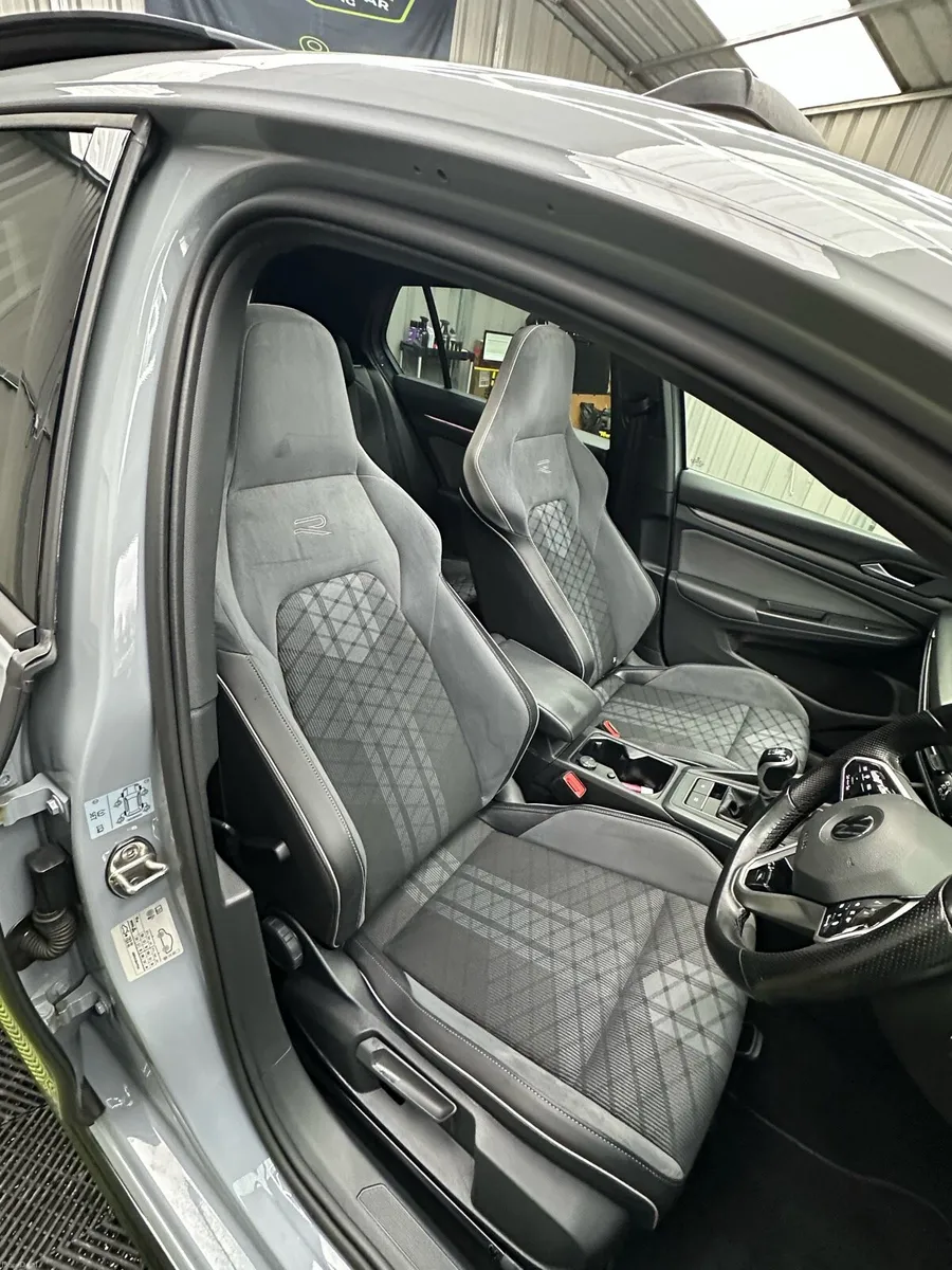 VW GOLF R LINE 1.5 PETROL - Image 5
