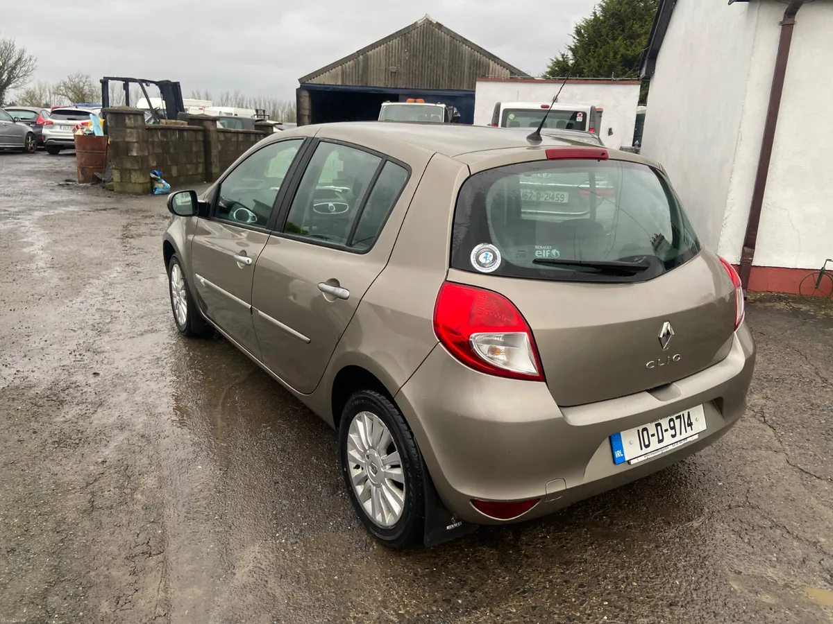 Renault Clio 2010 low mileage - Image 3