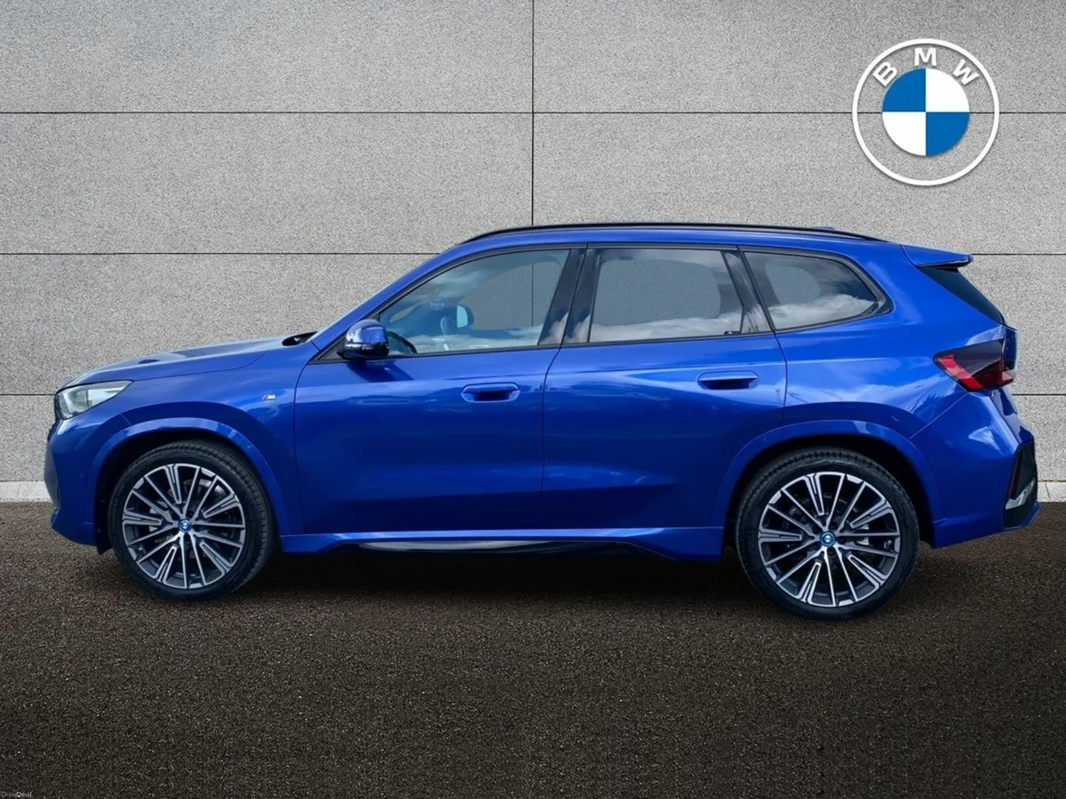 BMW iX1 xDrive30 M Sport - Image 4