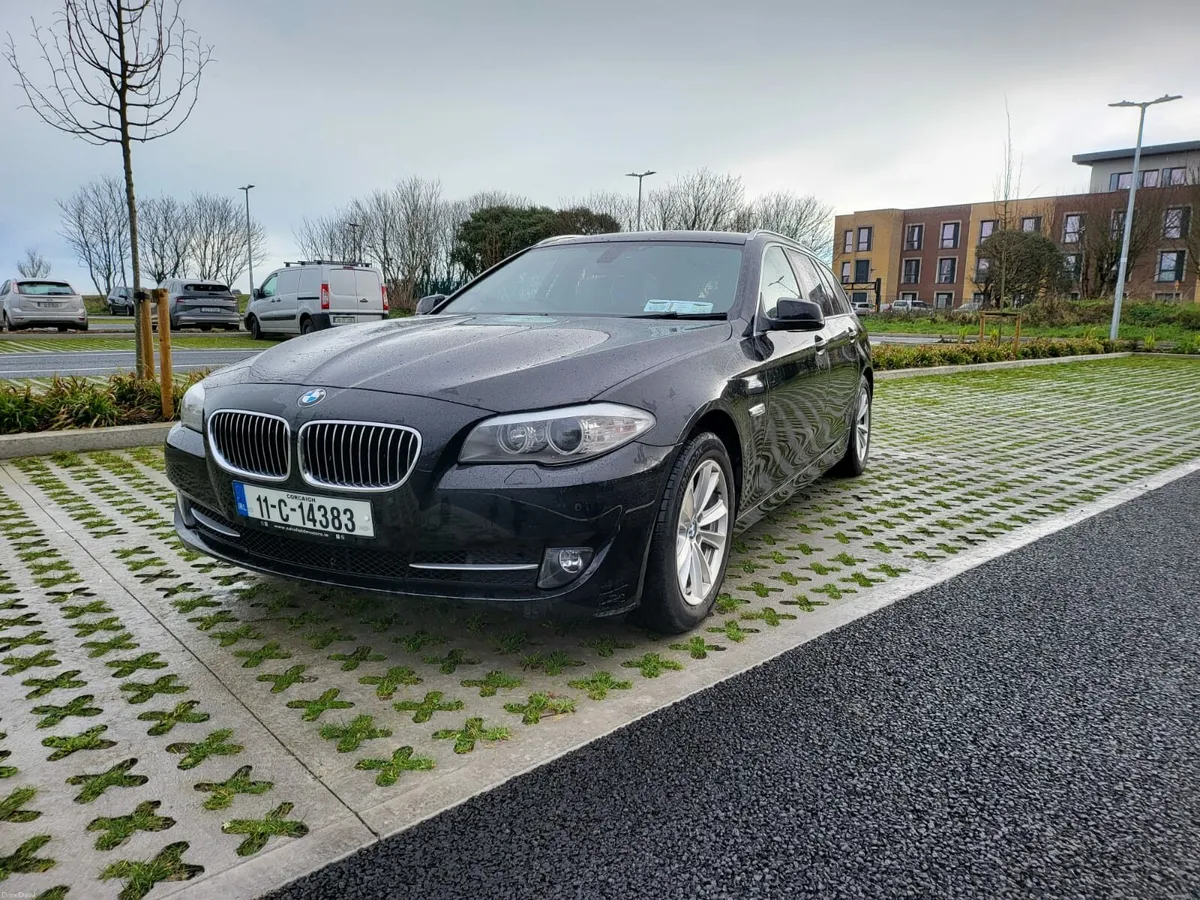 BMW 520 F11 - Image 1