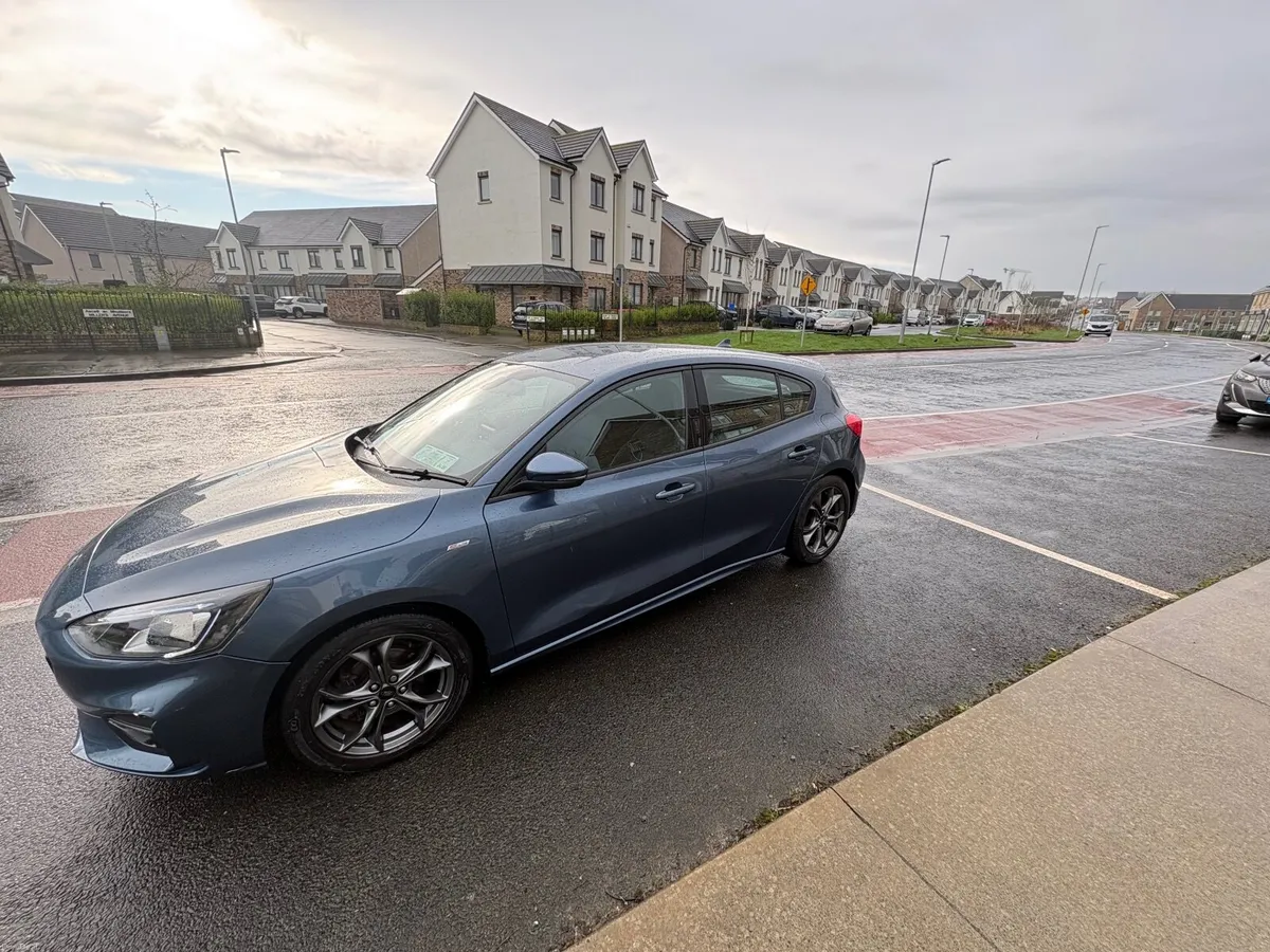 Ford Focus 2019 - Image 1