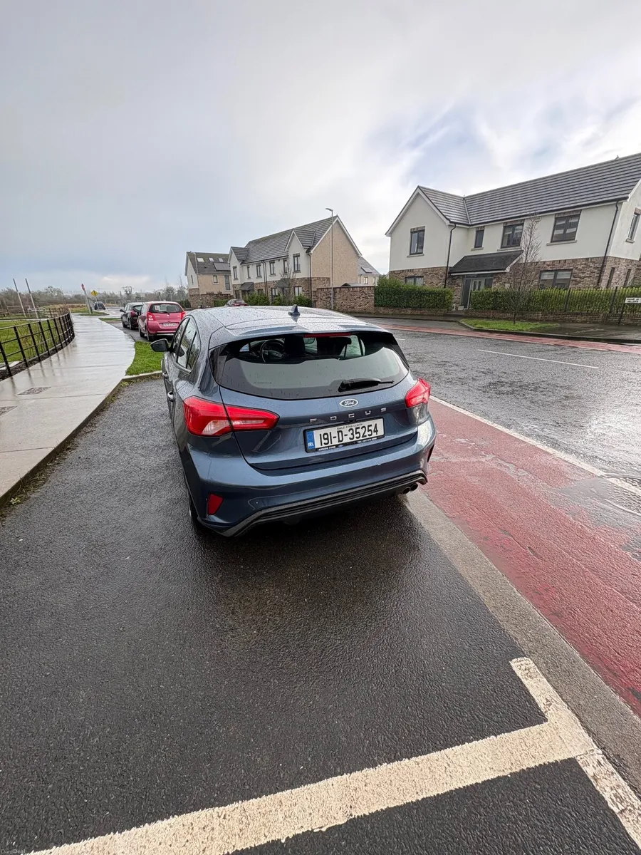 Ford Focus 2019 - Image 3
