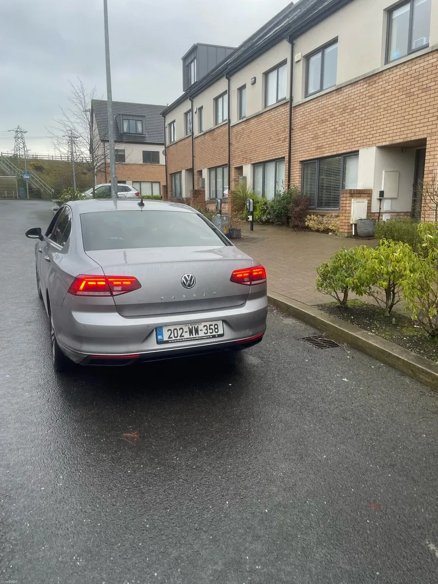 2020 Volkswagen  passet - Image 4