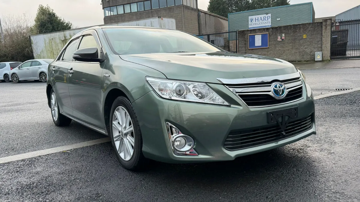 TOYOTA CAMRY 2013 GREY - Image 2