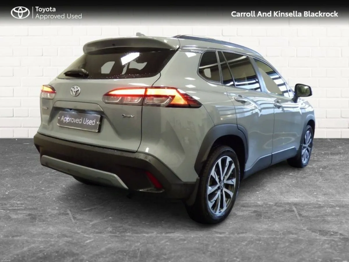 Toyota Corolla Cross Hybrid Sol - Image 2