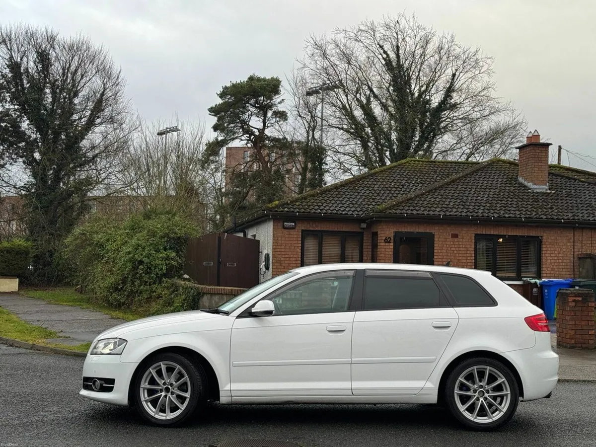 AUDI A3 1.4 Petrol TFSI Sportback S-Tronic - Image 3