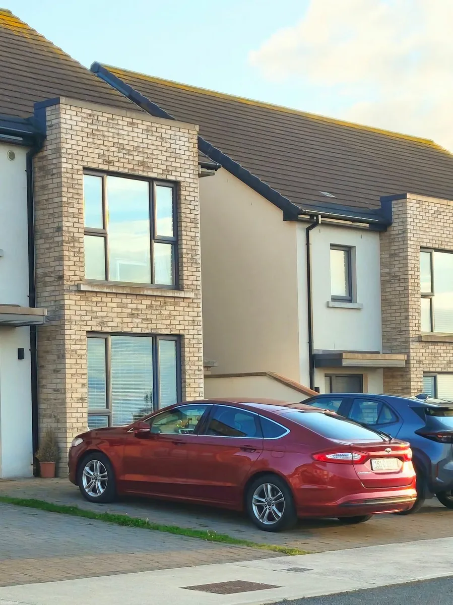 Ford Mondeo ZeTec 1.6 TDCI 115PS - Image 2