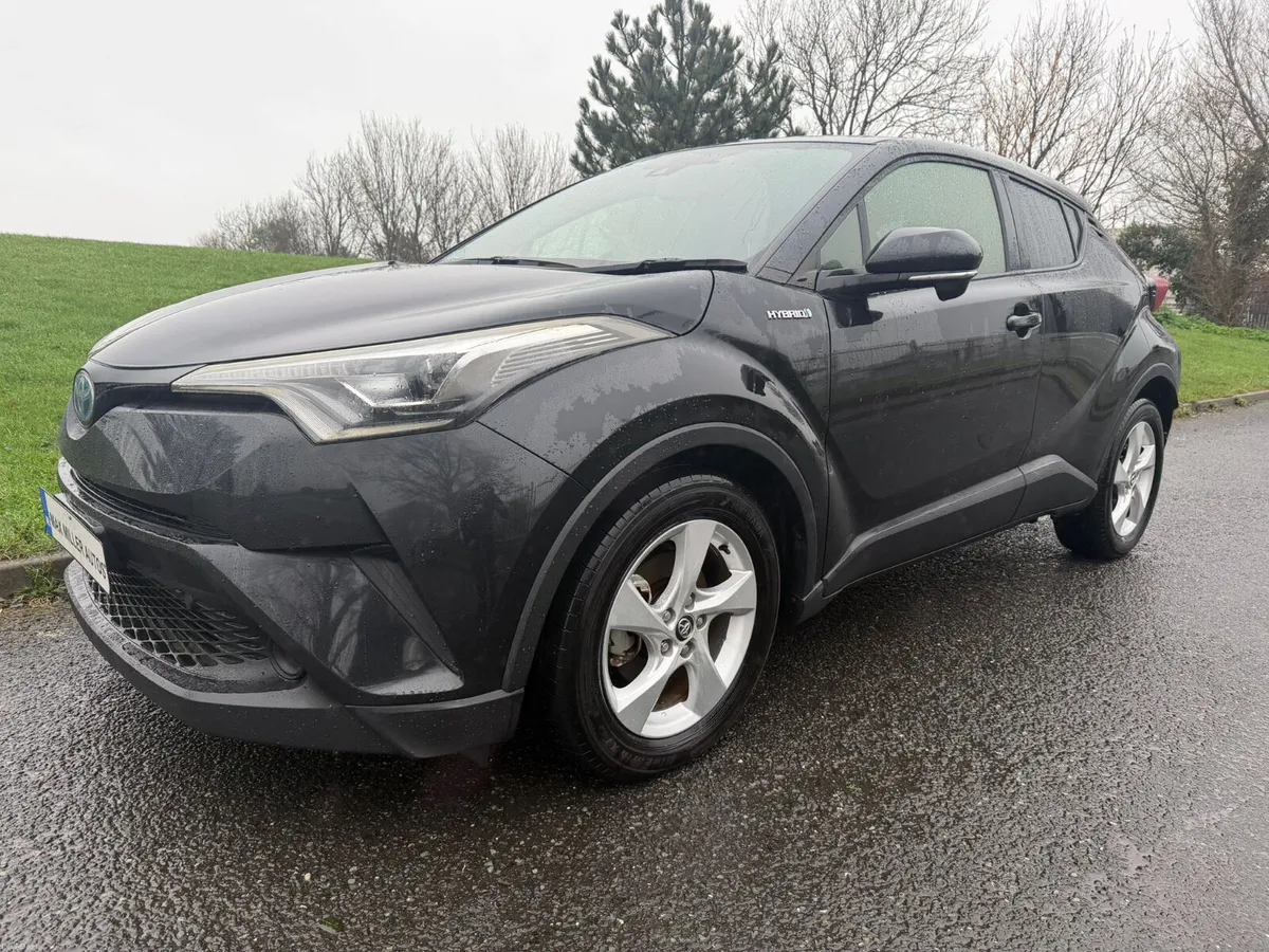 Toyota C-HR 1.8 Petrol Hybrid - Image 3