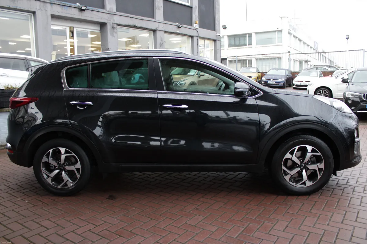 1.6CRDI K3 PLATINUM 5DR ESTATE // ONLY 84,000 KMS - Image 3