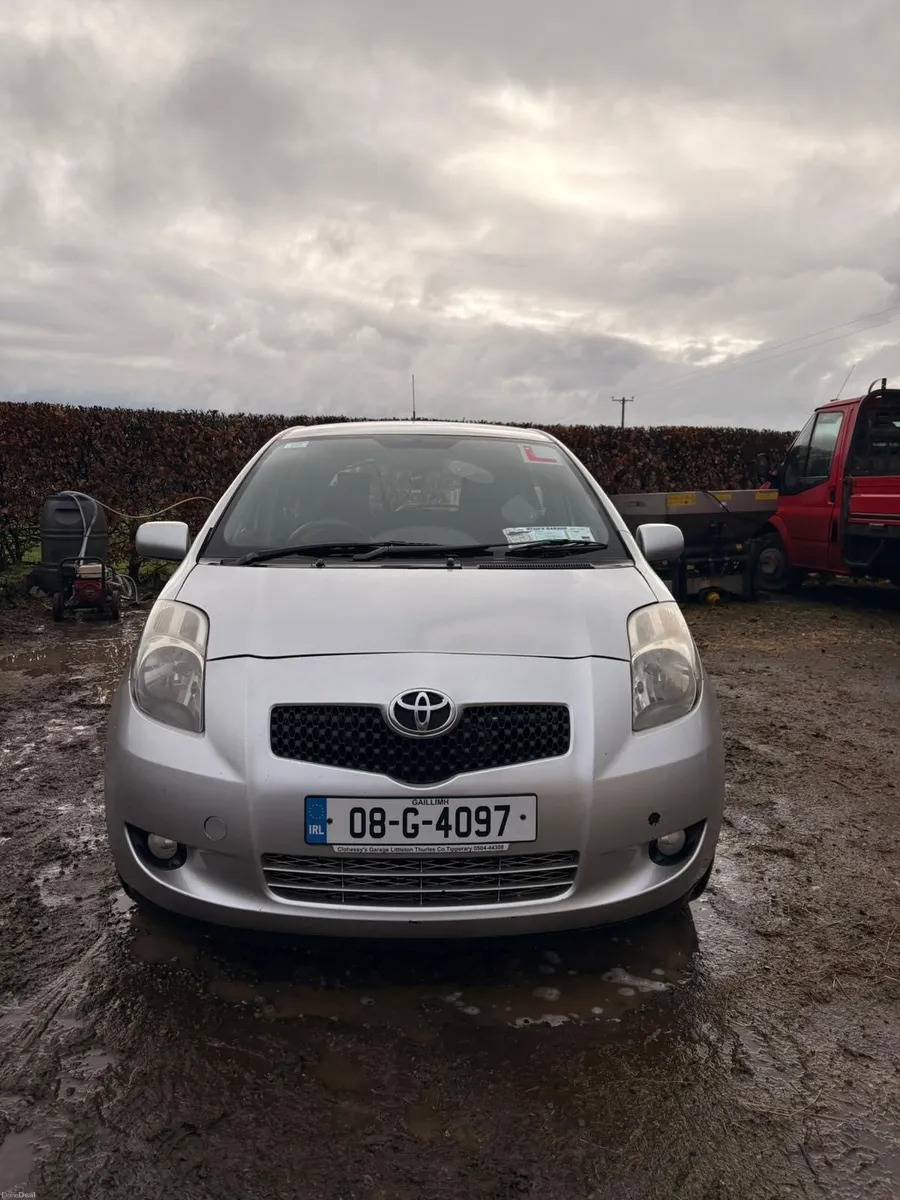 Yaris - Image 1