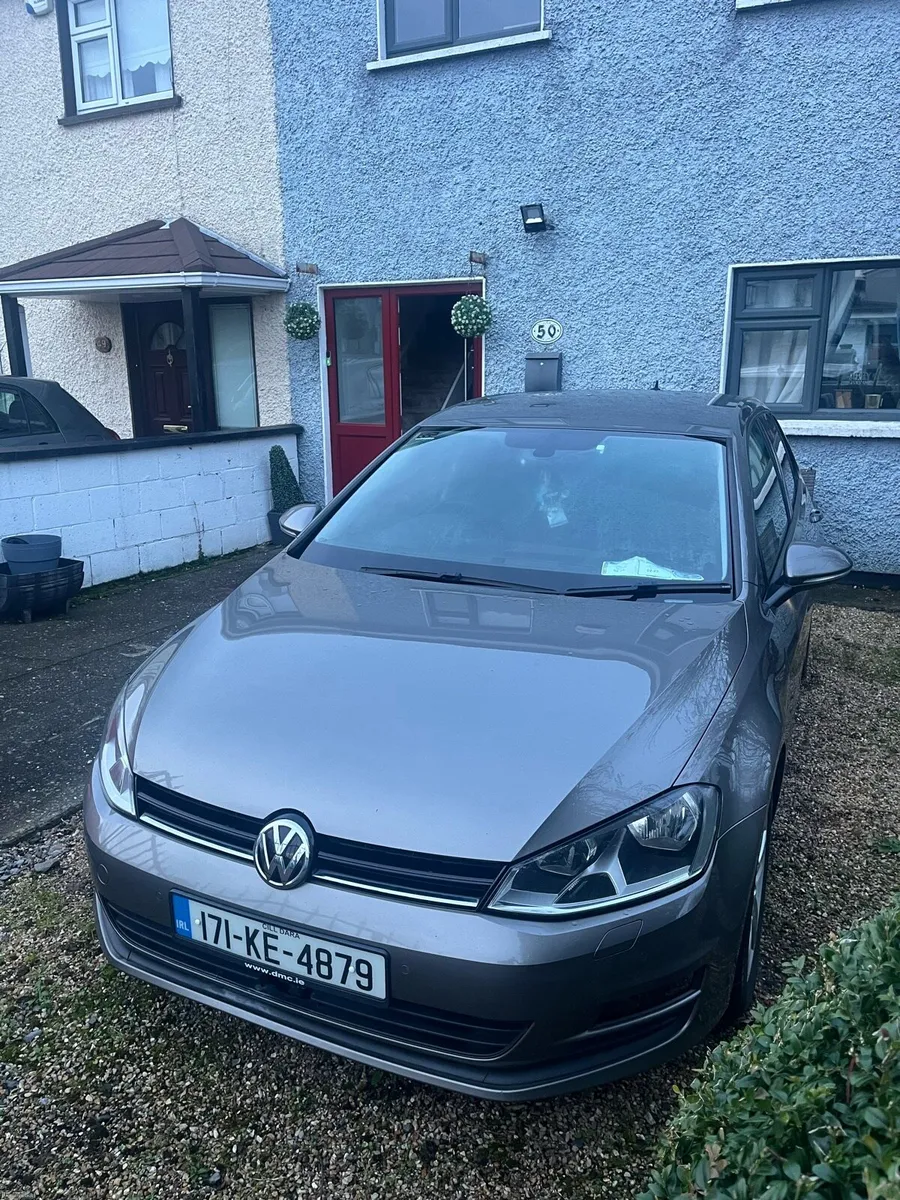 Volkswagen Golf 1.6 tdi dsg blue motion - Image 1