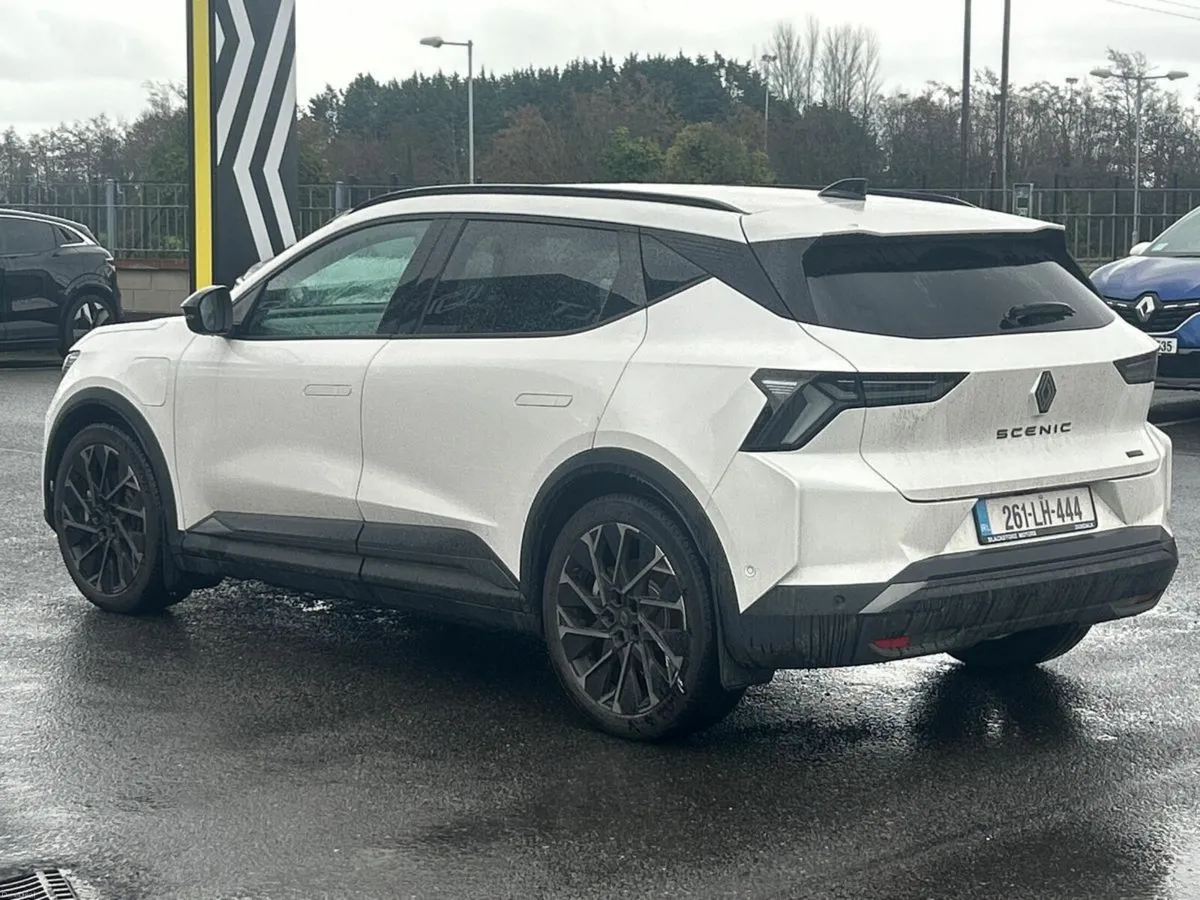 Renault Scenic techno 87kWh 220hp - Image 3