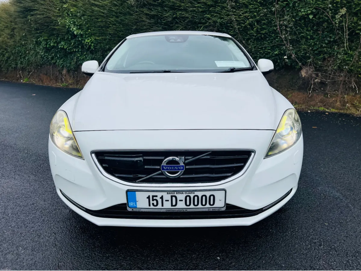 Volvo V40 1.6 Petrol Auto - Image 3