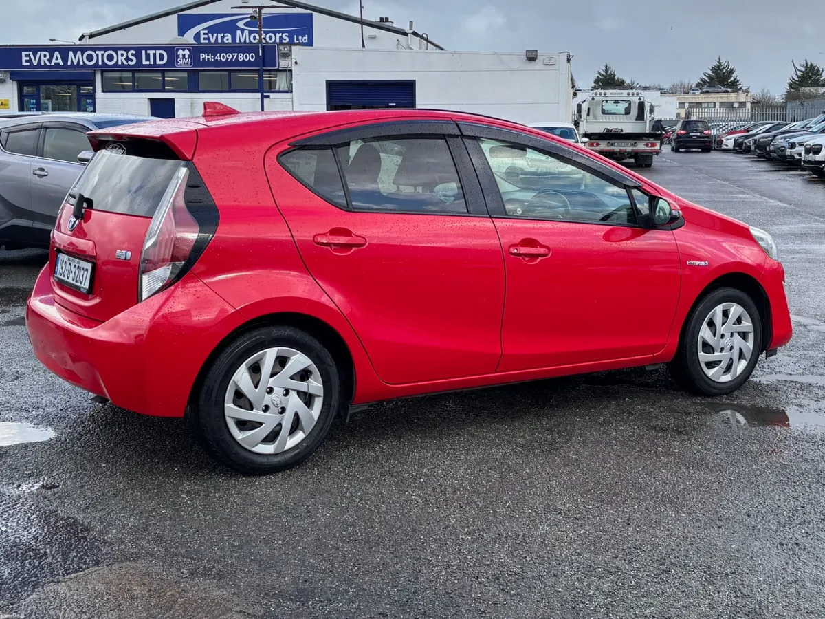 2015 Toyota Aqua 1.5 Hybrid Auto Nct 12/26 - Image 4