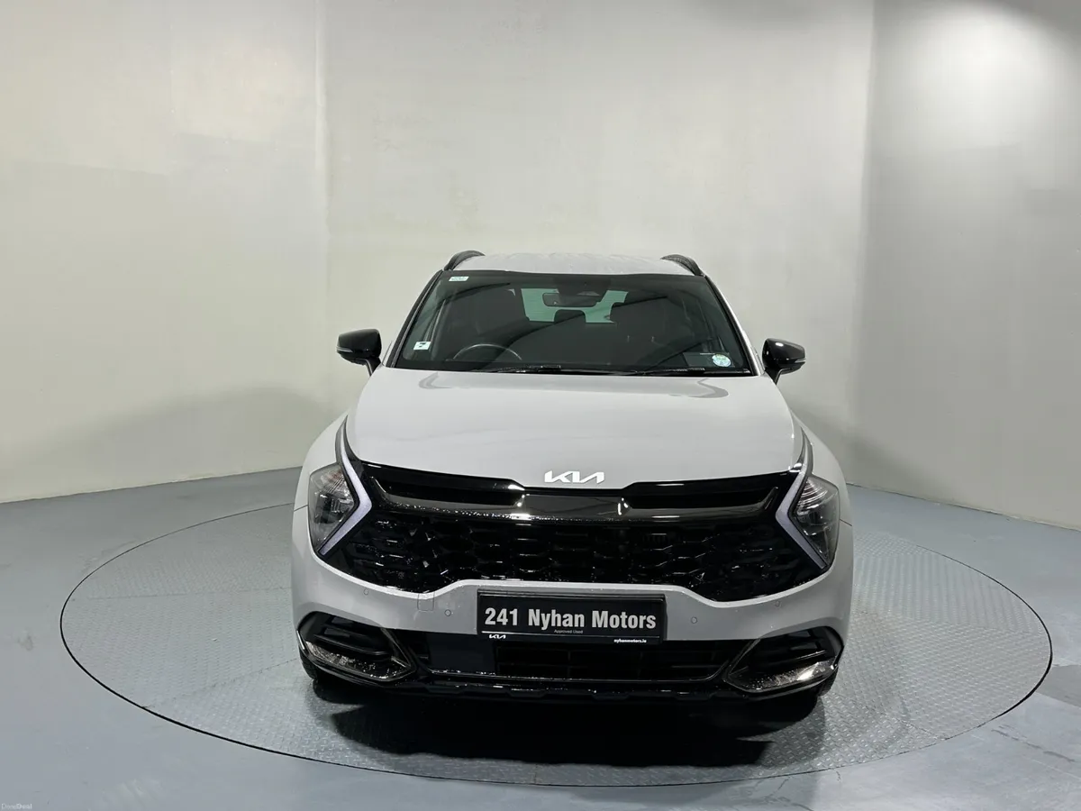 Kia Sportage Plug In Hybrid 4x4 241 - Image 2