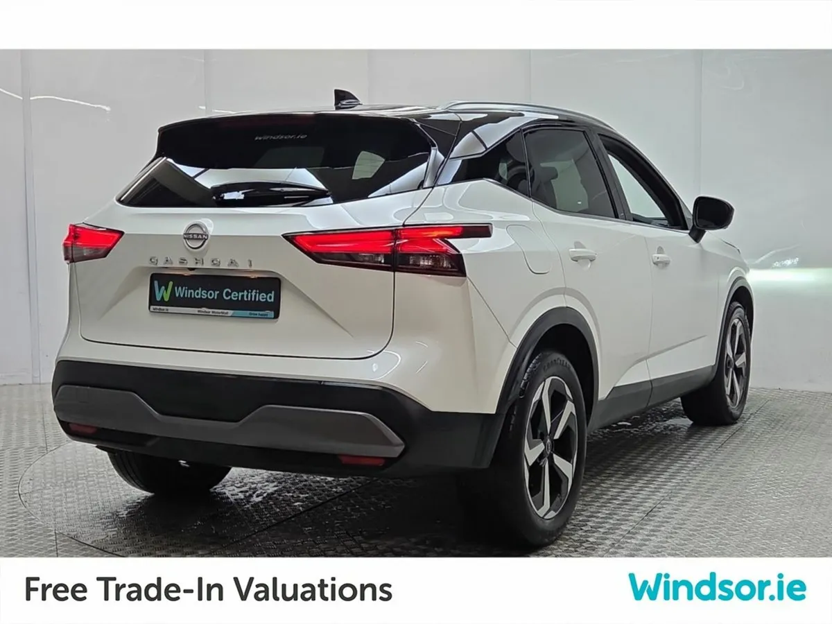 Nissan Qashqai 1.3 PET MILD HYBRID SV PREMIUM *Scr - Image 3