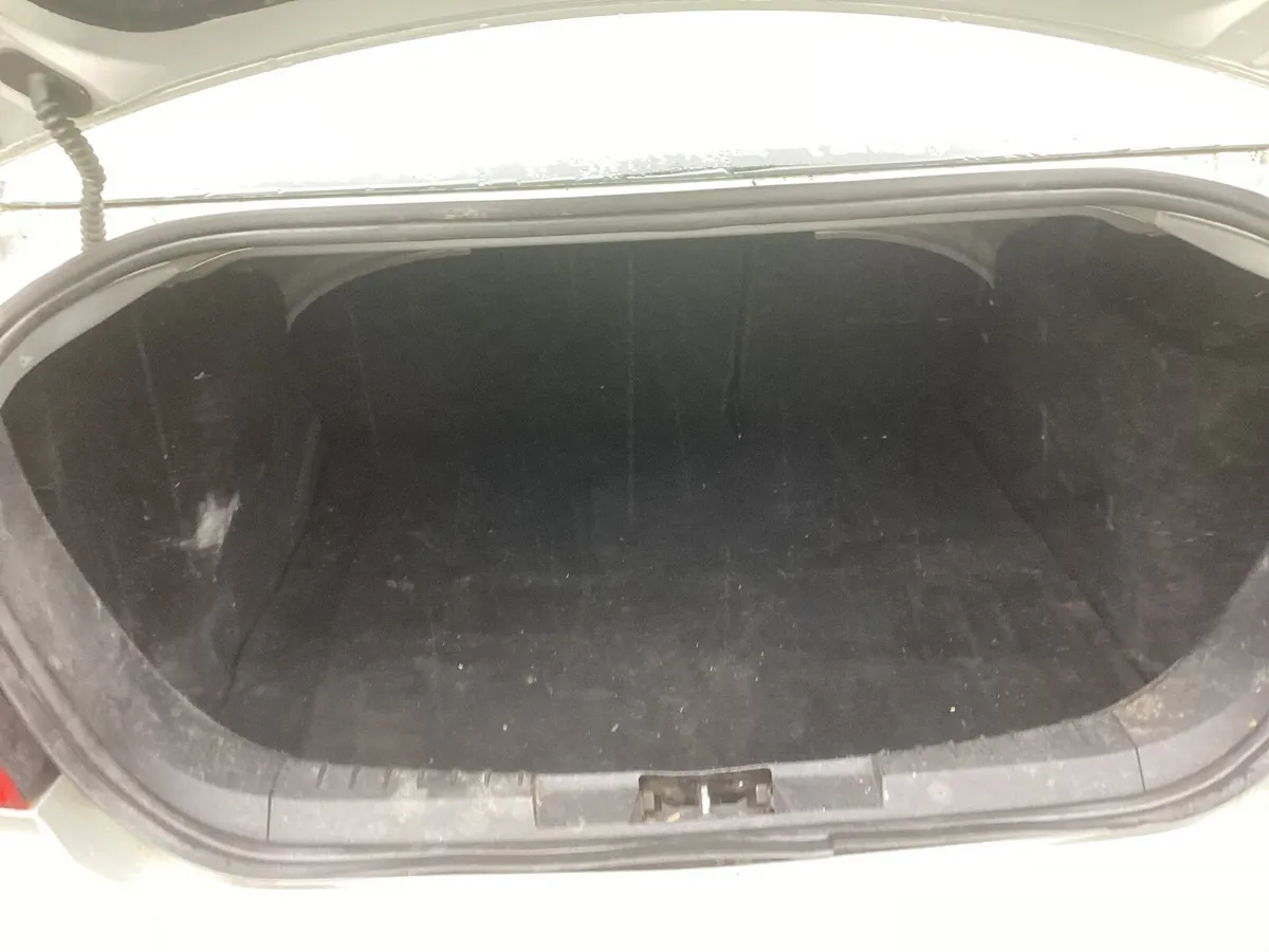 Ford Focus 2012 - Image 2