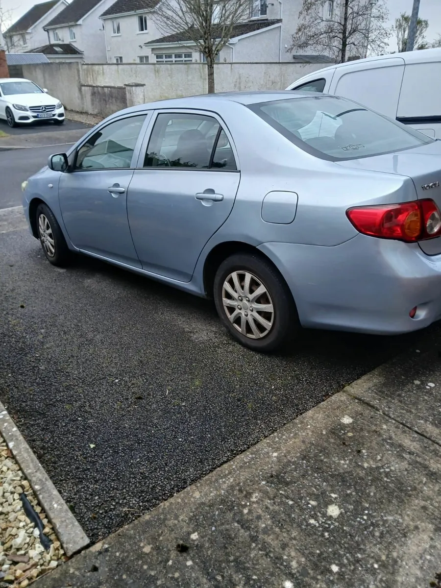 Toyota Corolla 2008 - Image 2