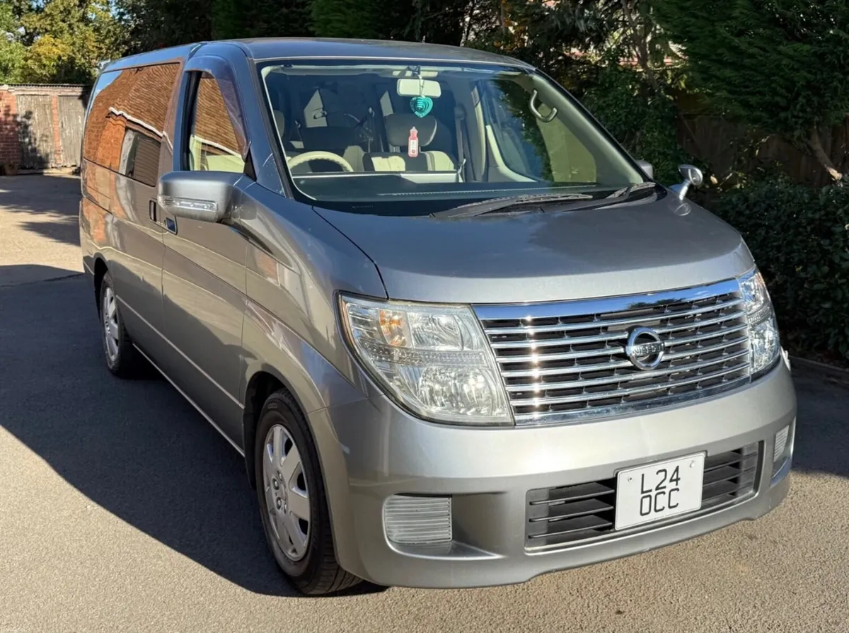 Nissan elgrand 2.5 - Image 3