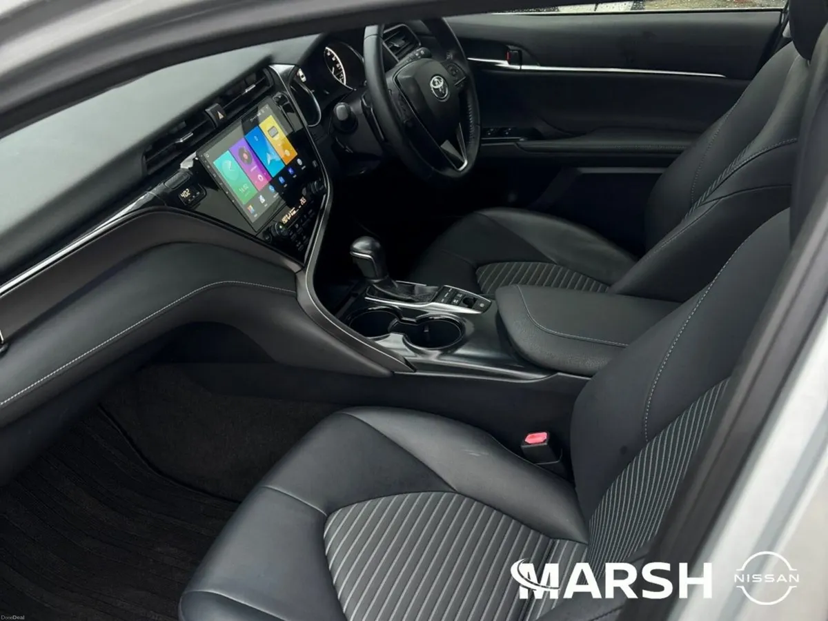 Toyota Camry 2.5 Camry Hybrid WS World Sport - Image 4