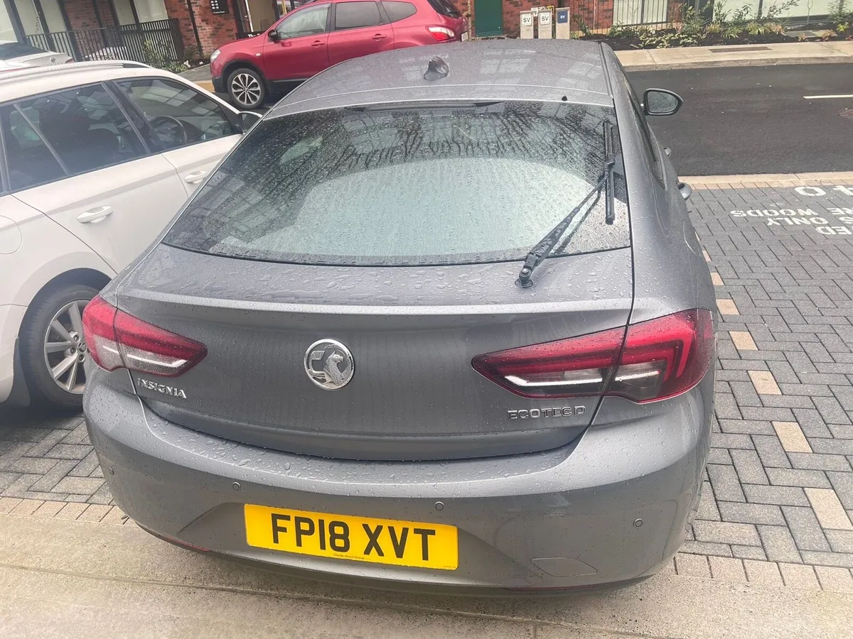 Vauxhall Insignia - Image 2