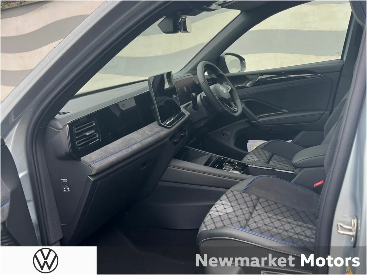 Volkswagen Tiguan R-LINE 75 2.0TDI 150BHP DSG AUTO - Image 4