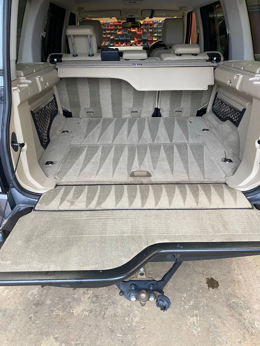 Land Rover Discovery 2012 - Image 3