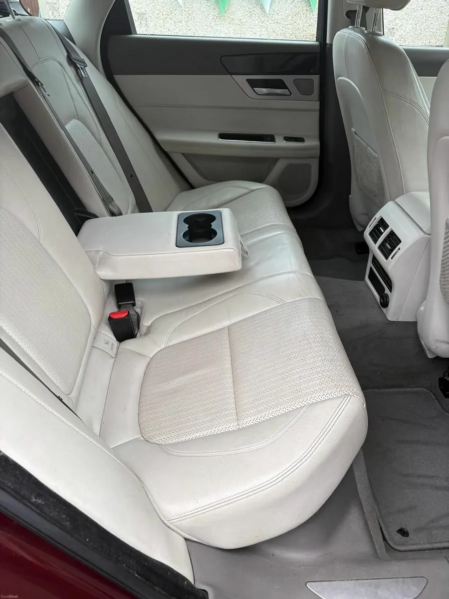 Jaguar XF 2017 - Image 1