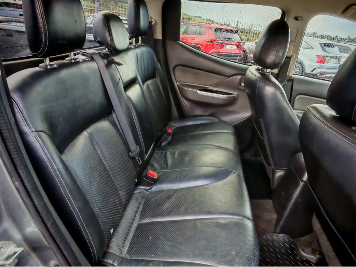 MITSUBISHI L200 - Image 2